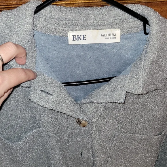 BKE Womens Medium shacket. Blue gray and extremely soft shacket💙!! - Picture 3 of 5